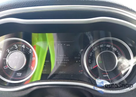 2015 Dodge Challenger Srt 392 from USA, damaged, VIN 2C3CDZDJ9FH820885